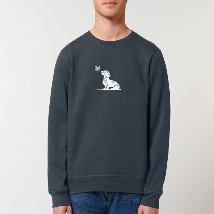 Dackel mit Schmetterling (Rauhaar) - Bio Unisex Sweatshirt